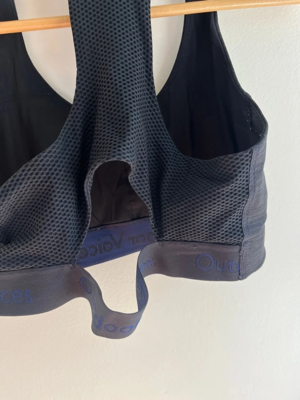 Black Outdoor Voices sports bra medium - Picture 3 of 4